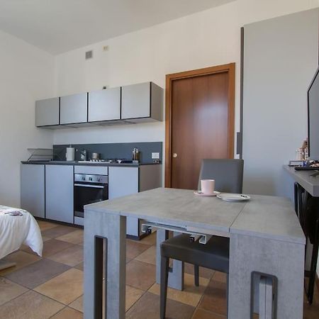 Fabulous Studio In Monza 15 Km To Milan City Centre Ngoại thất bức ảnh